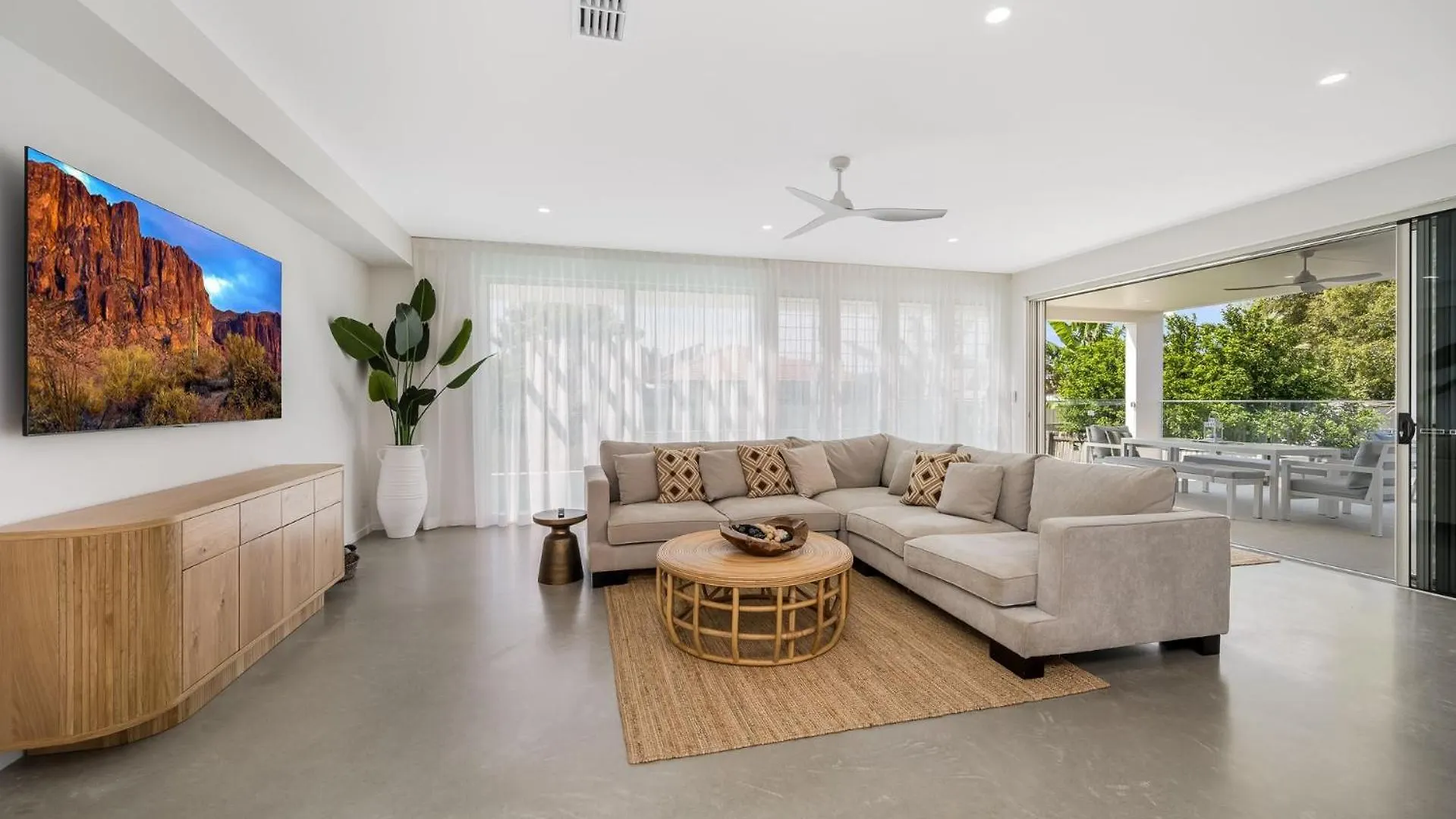 Holiday home 47 Theresa Street Golden Beach Australia